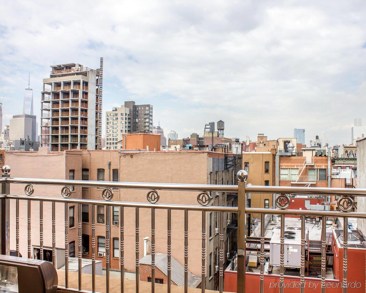 Redford Hotel New York Exterior photo