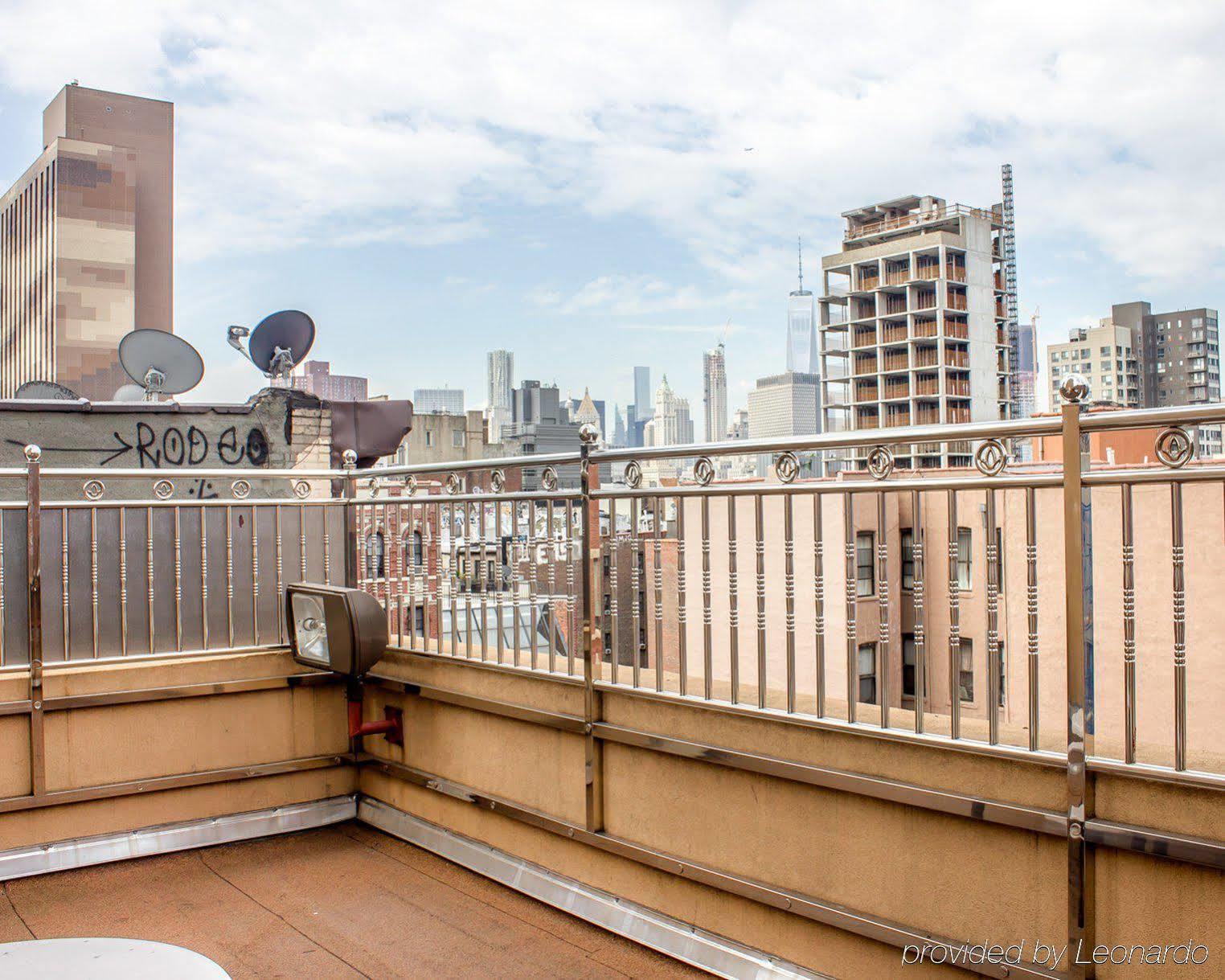 Redford Hotel New York Exterior photo